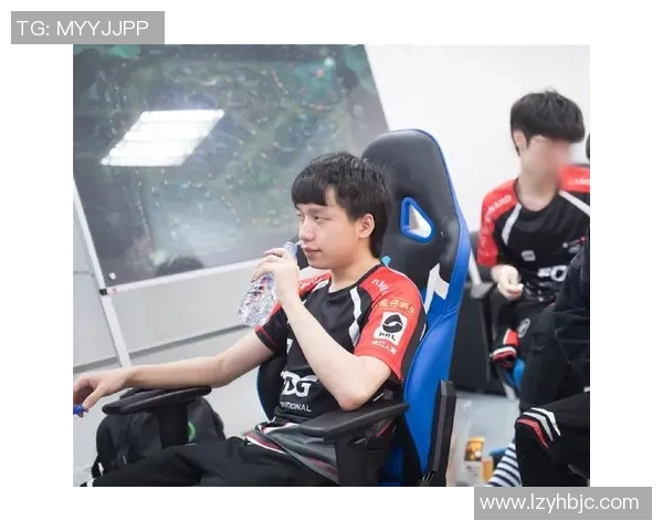 赛后分析：FPX与EDG在耐力对决中的策略与表现探讨